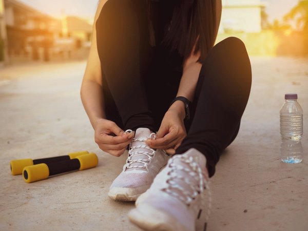 Chaussure orthopédique femme : élégance et confort au quotidien